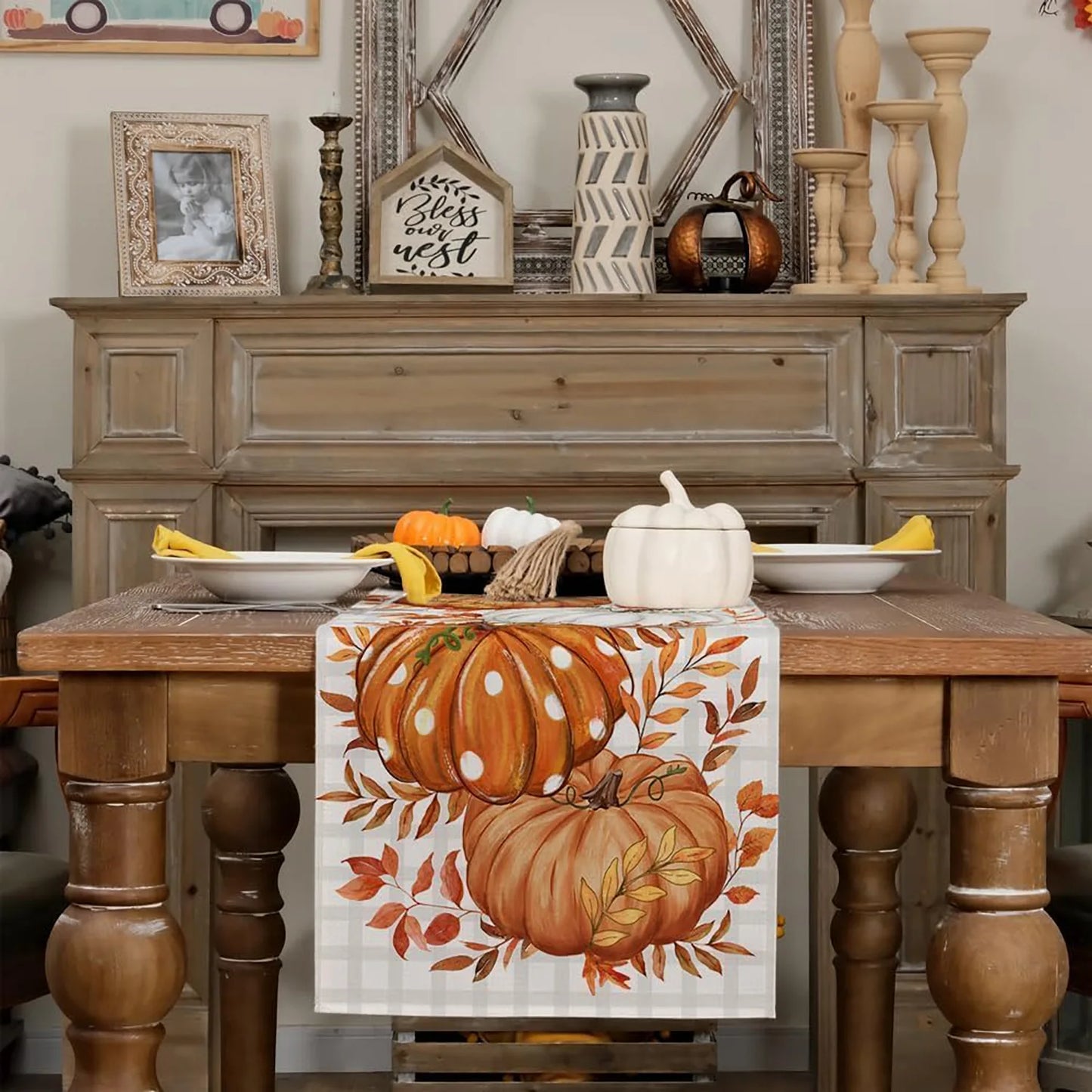 Pumpkin Leaves Fall Table Runner Buffalo Plaid Autumn Thanksgiving Harvest Farmhouse Style Table Decoration for Dining Party